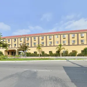 2* Hotel Lax Stadium